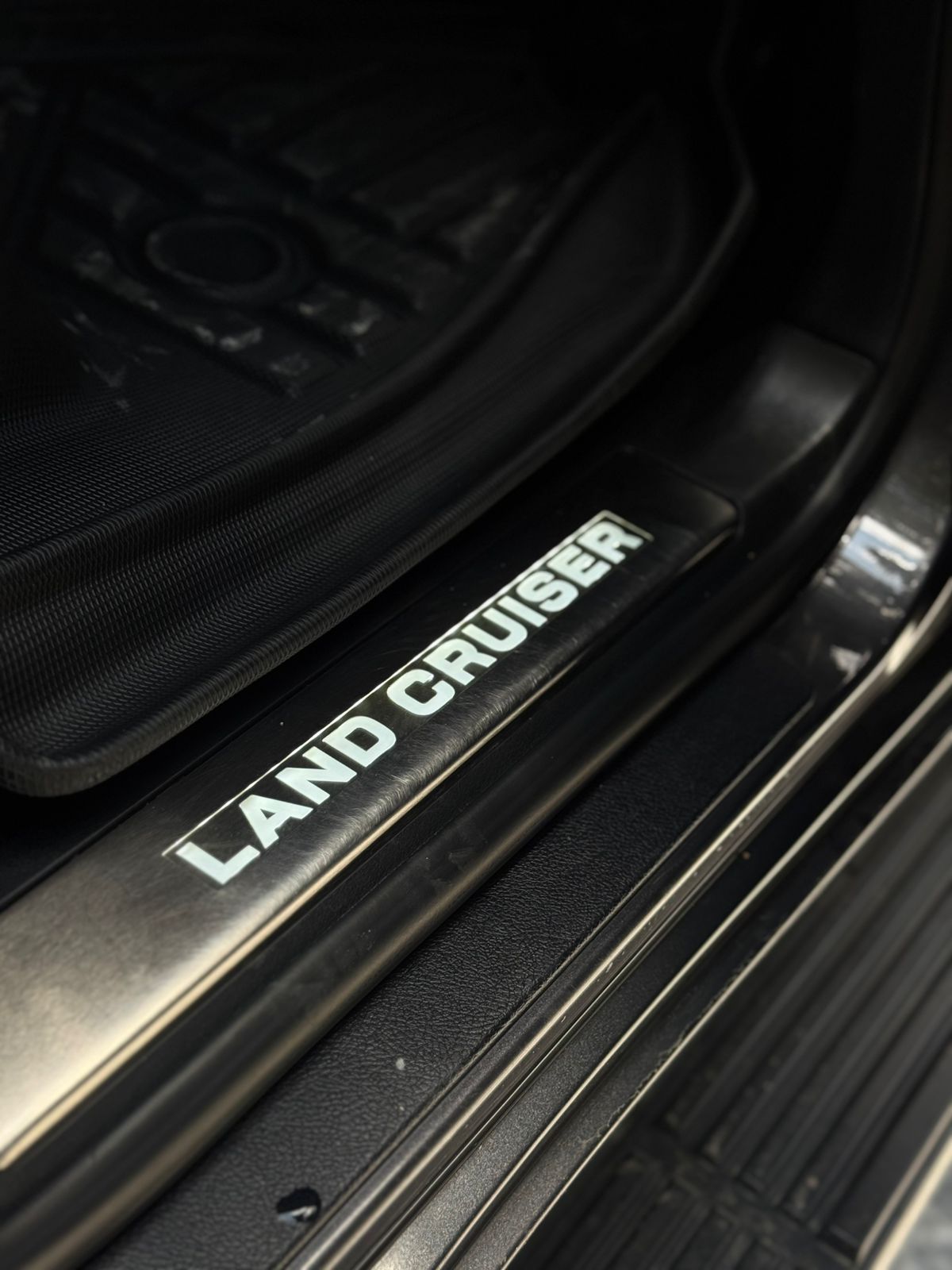 Toyota Land Cruiser 200 2017