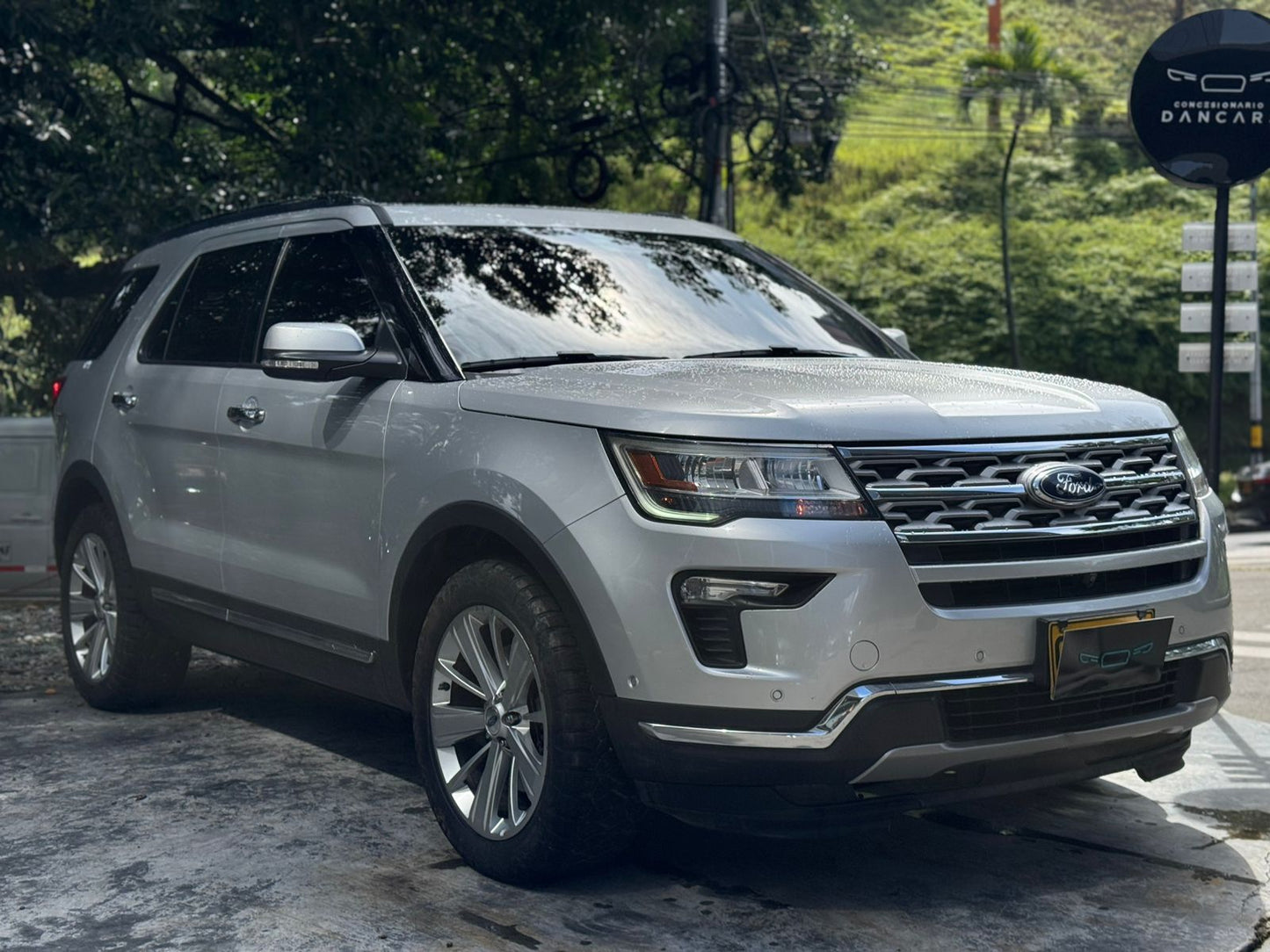 Ford Explorer Limited 2019