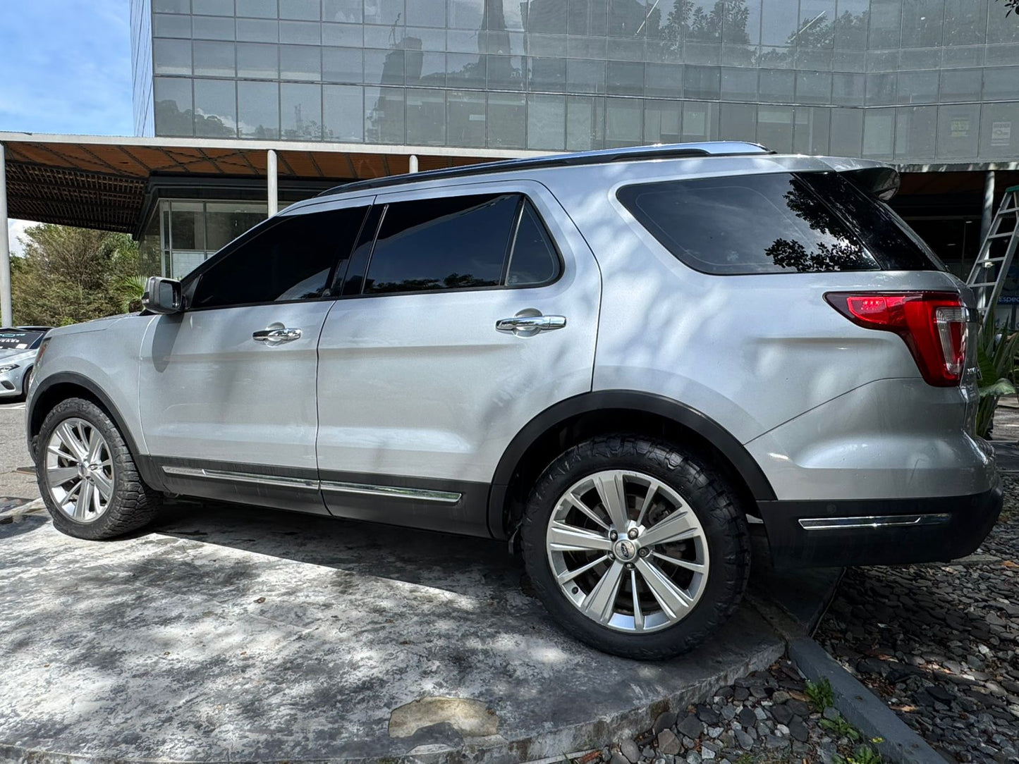 Ford Explorer Limited 2019