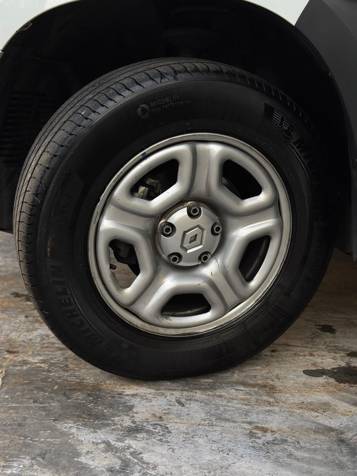 Renault Duster Zen 2024