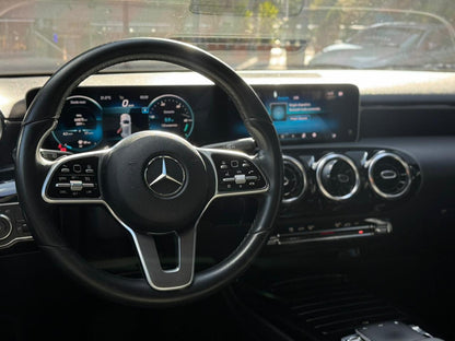 Mercedes Benz A200 2019 Salvamento