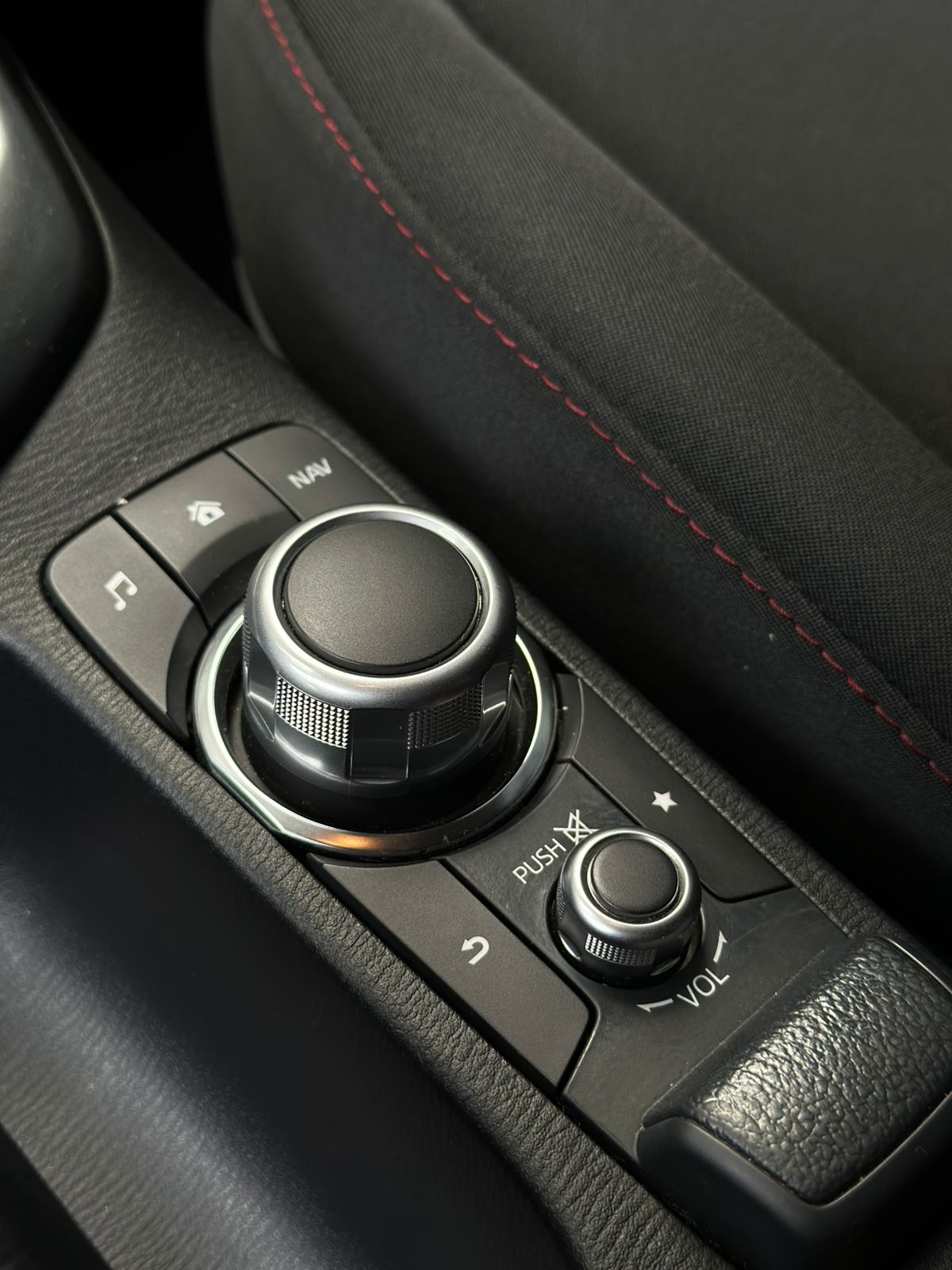 Mazda 2 Grand Touring 2025