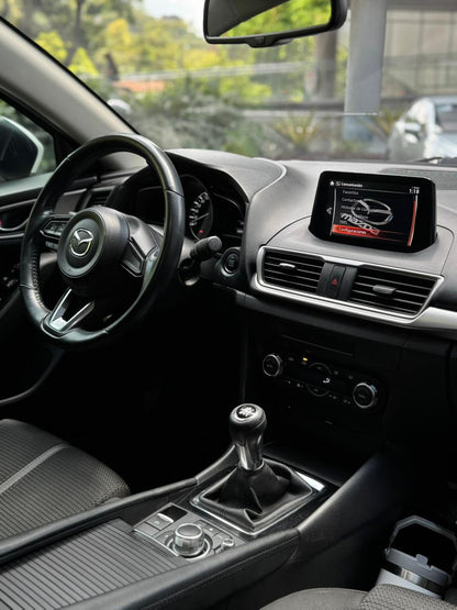 Mazda 3 Touring 2017