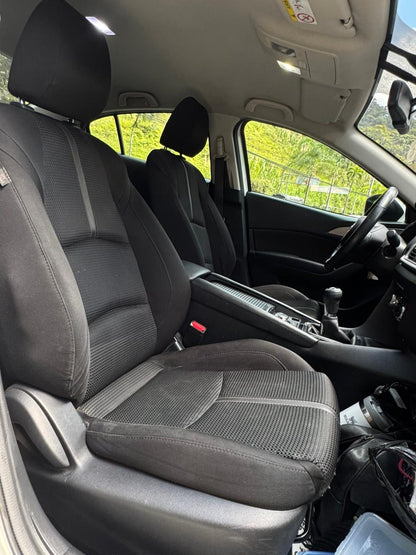 Mazda 3 Touring 2017