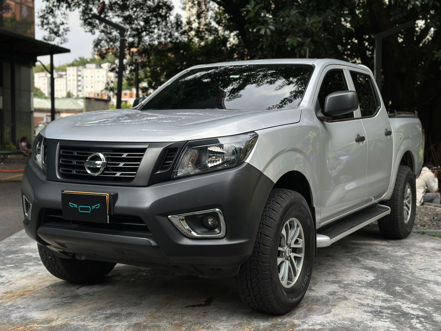 Nissan Np300 Frontier Sabanera 2018