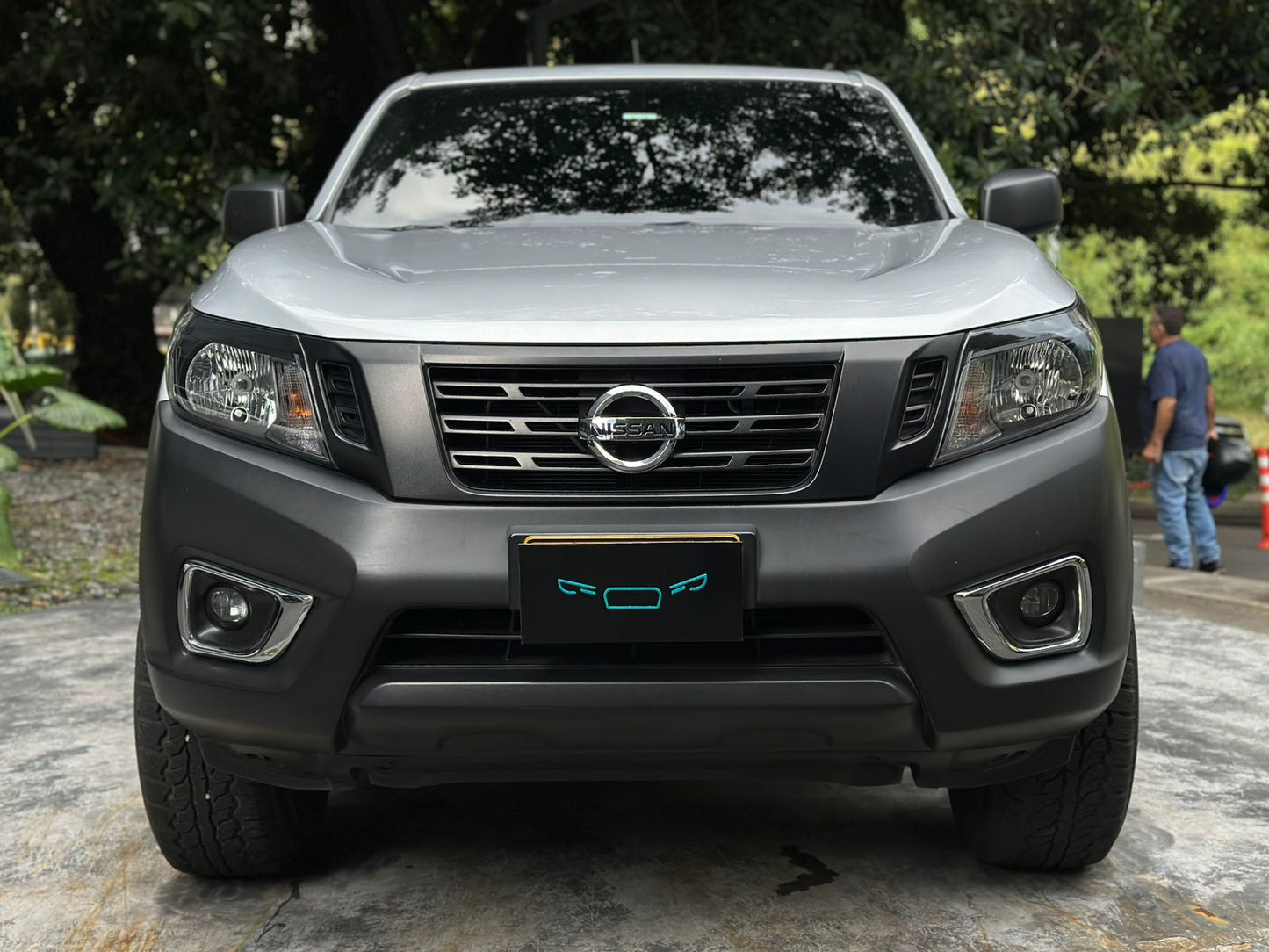 Nissan Np300 Frontier Sabanera 2018