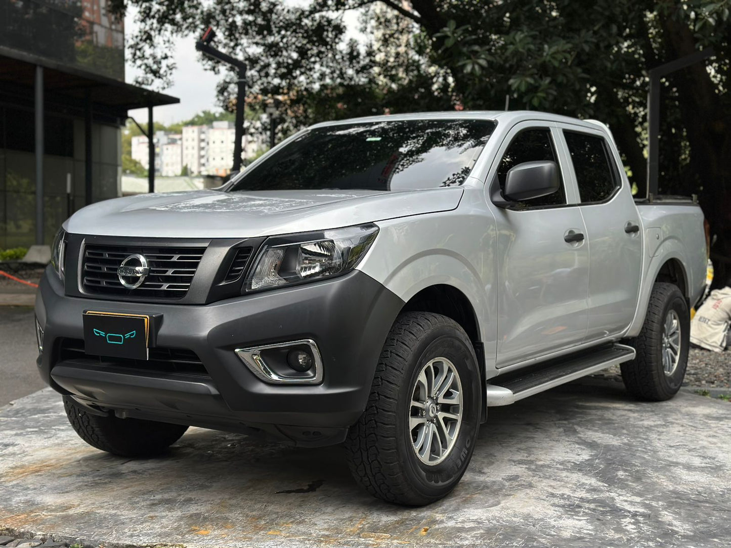 Nissan Np300 Frontier Sabanera 2018