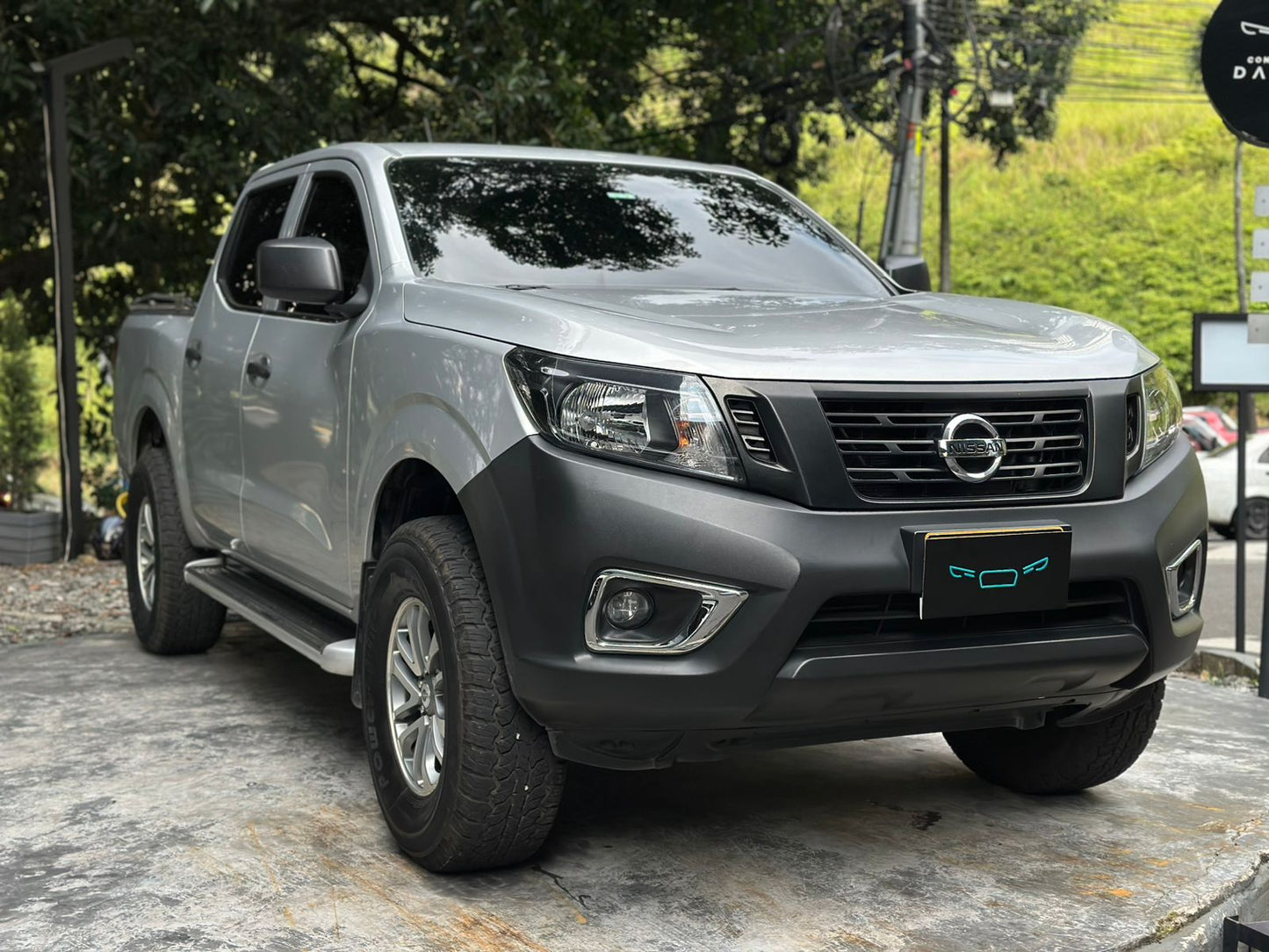 Nissan Np300 Frontier Sabanera 2018