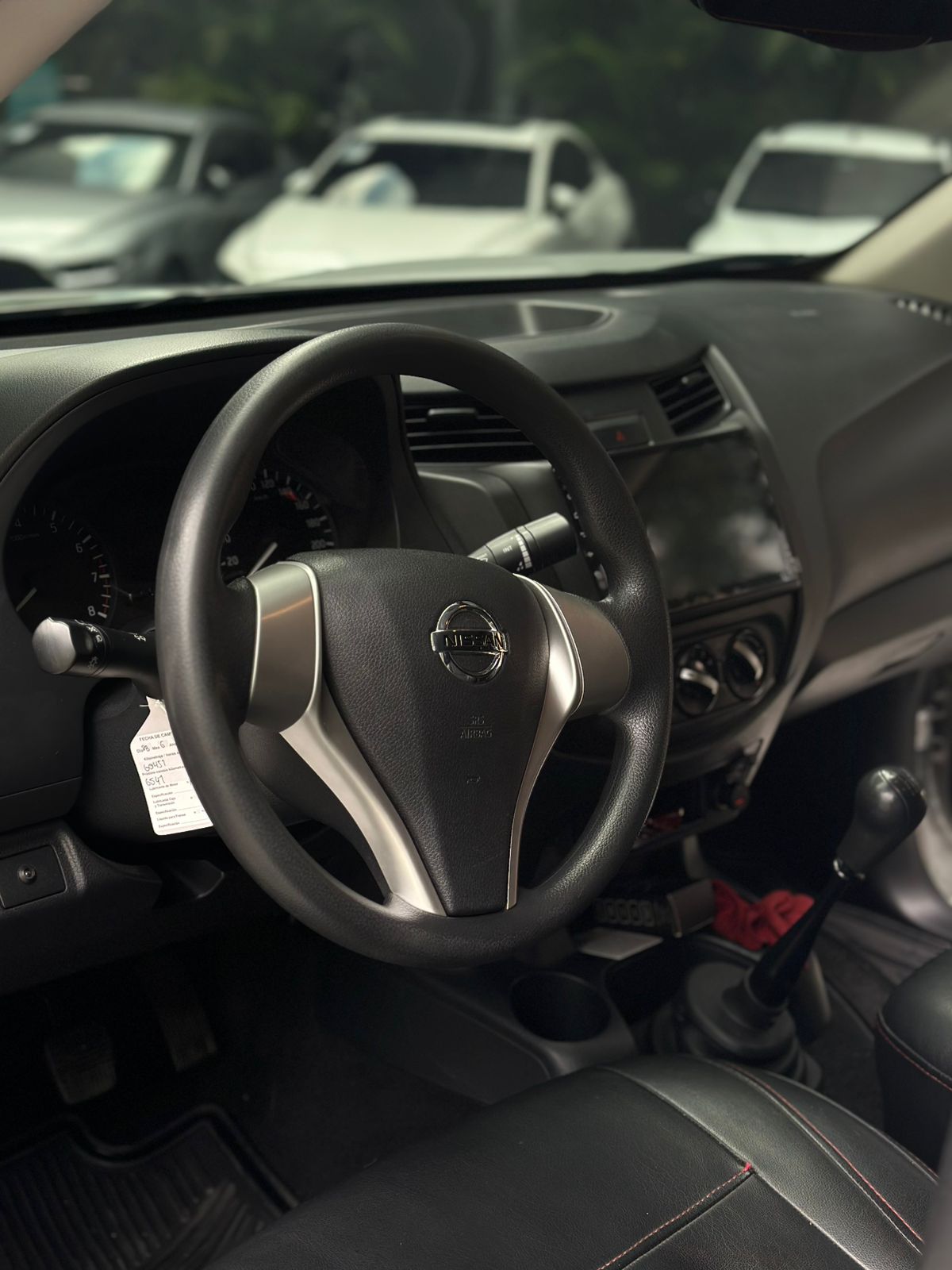 Nissan Np300 Frontier Sabanera 2018