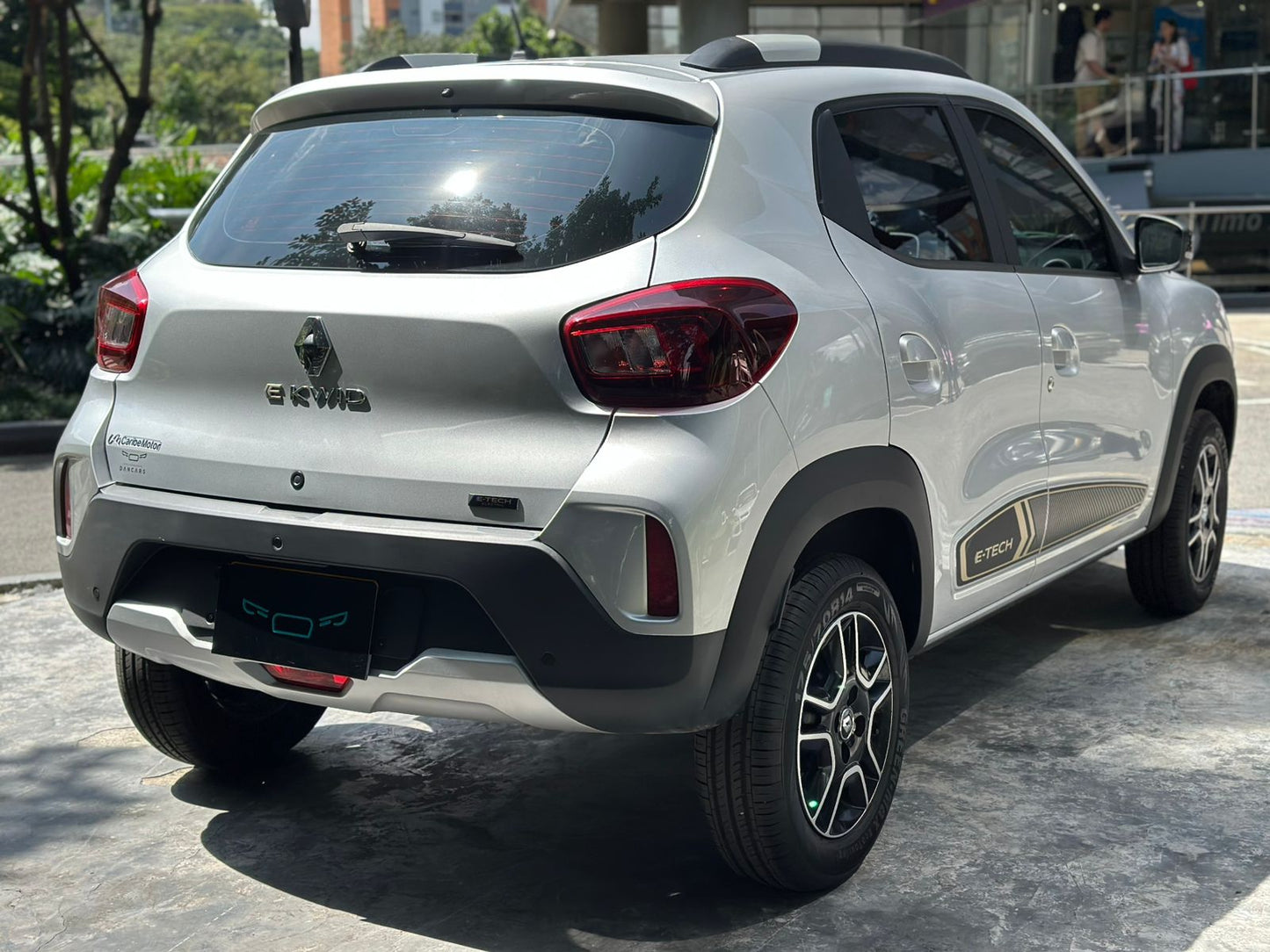 Renault Kwid E Tech 2024