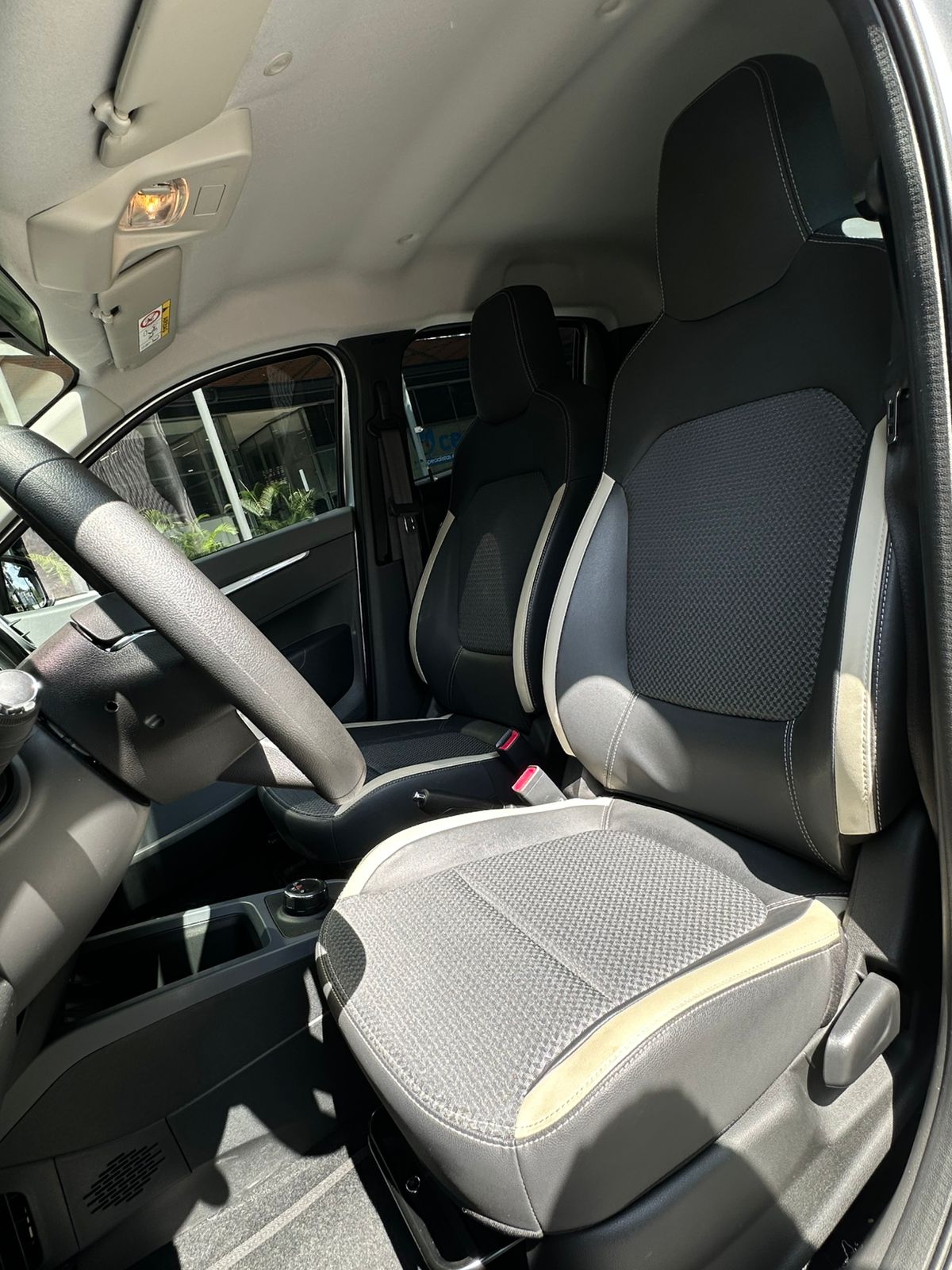 Renault Kwid E Tech 2024