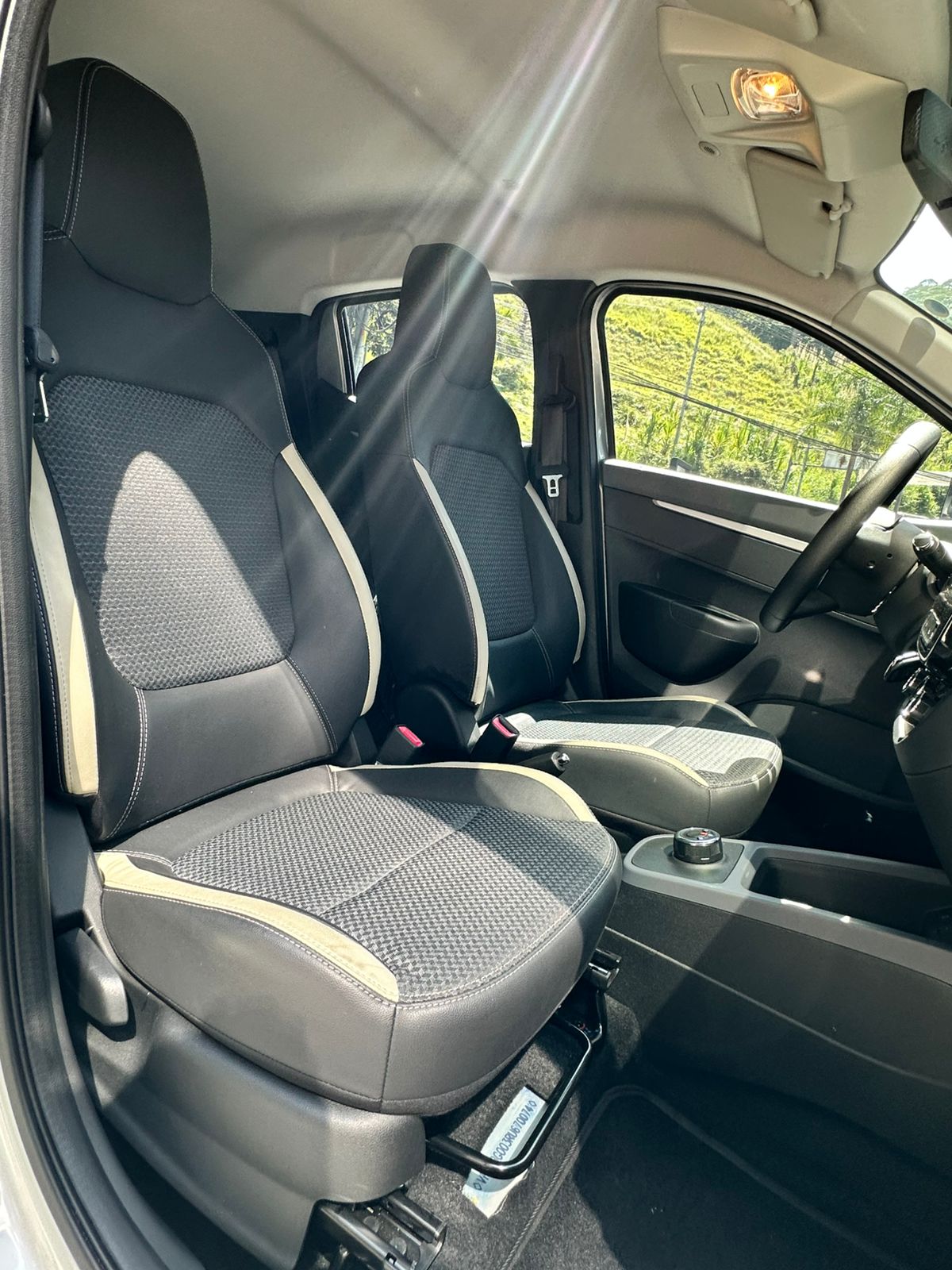 Renault Kwid E Tech 2024