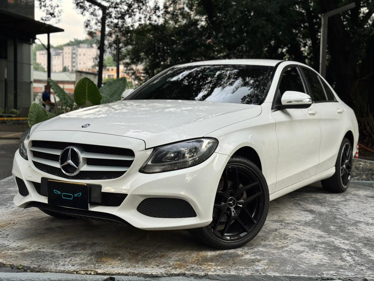 Mercedes Benz C180 2015