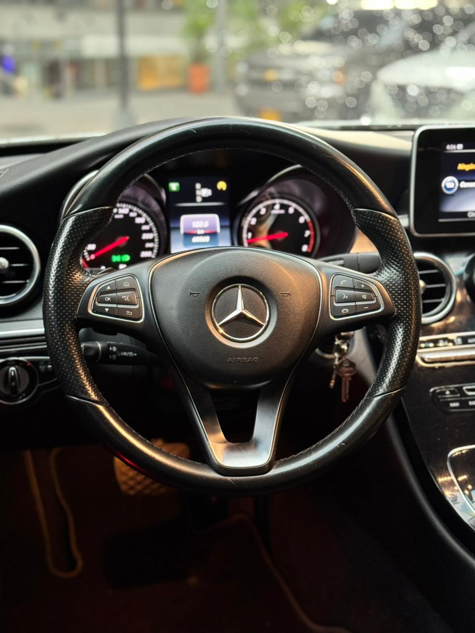 Mercedes Benz C180 2015
