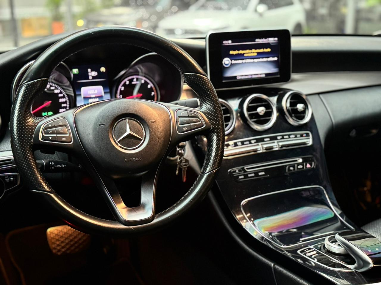 Mercedes Benz C180 2015