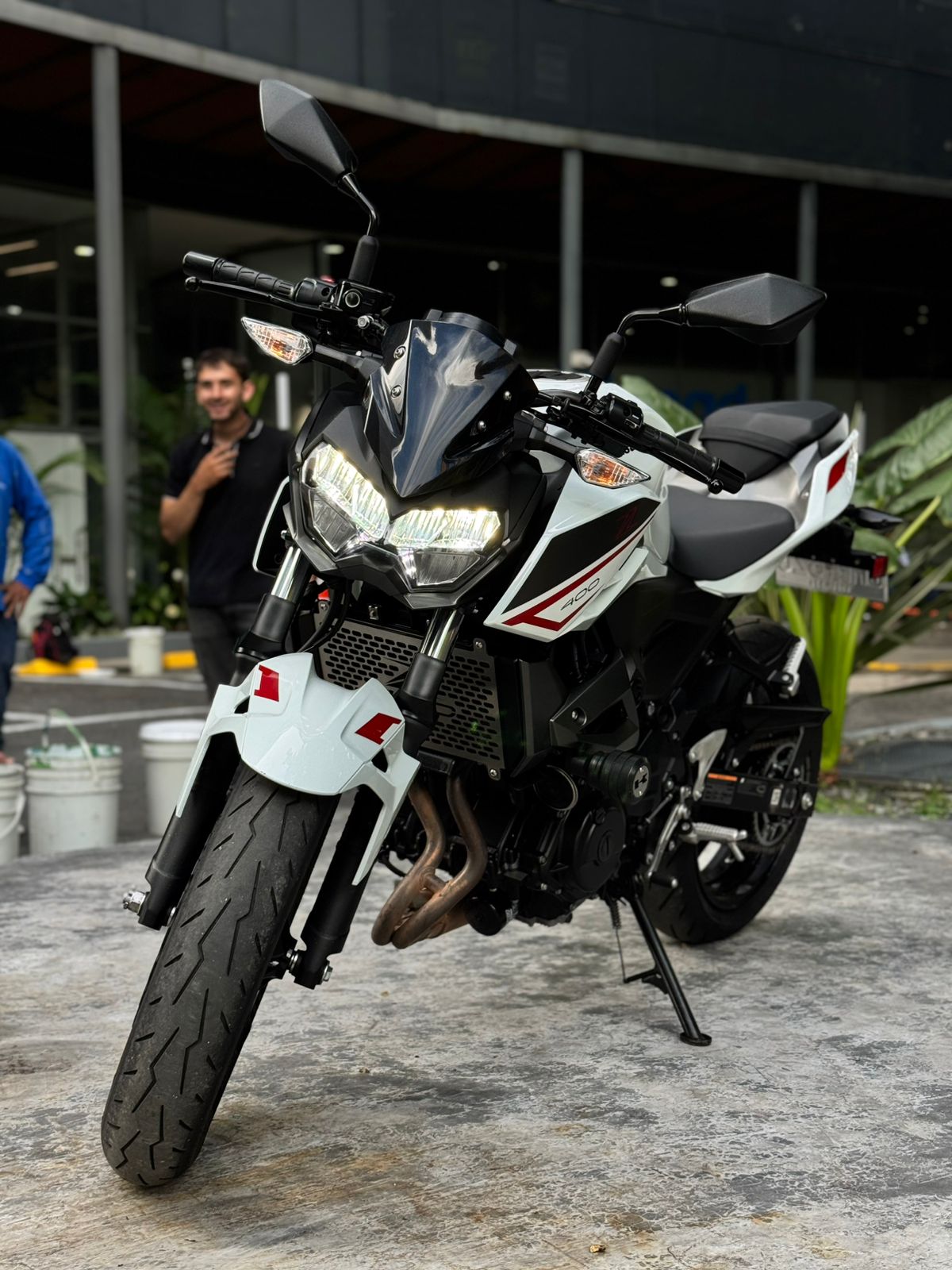 Kawasaki Z400 2022