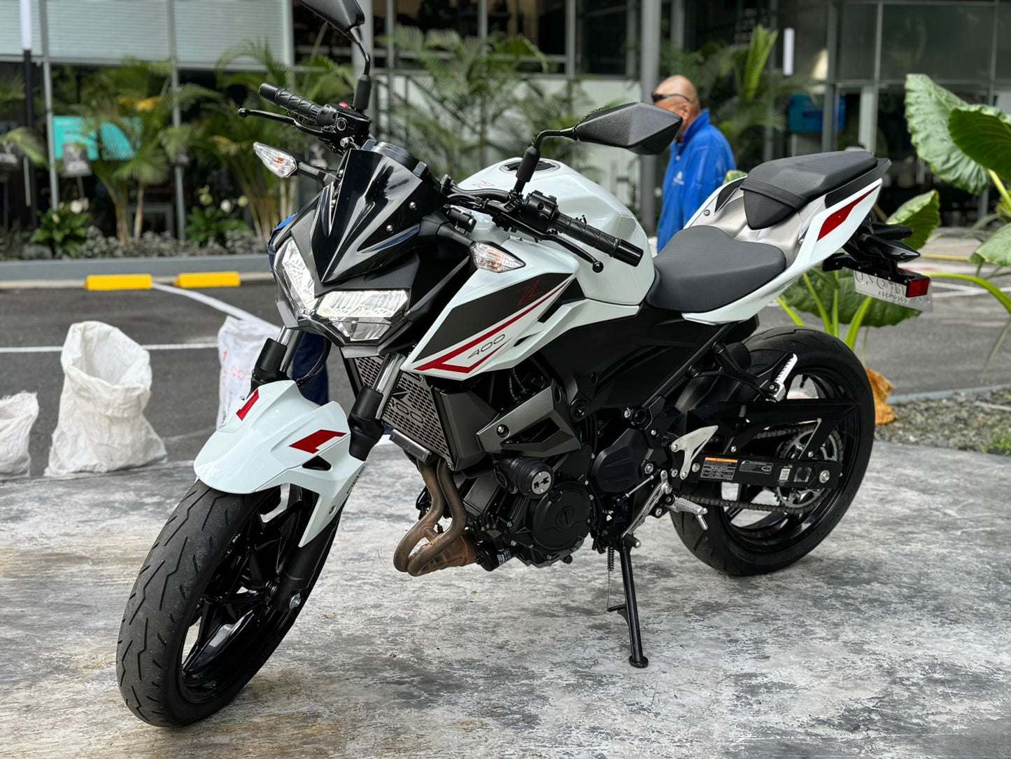 Kawasaki Z400 2022