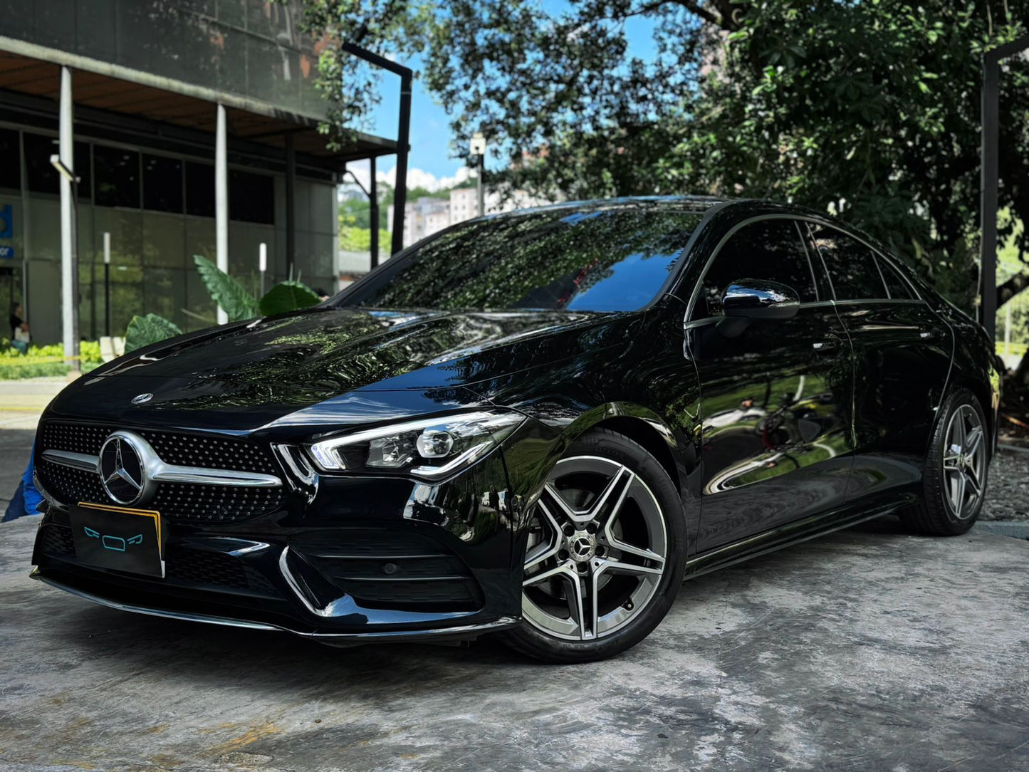 Mercedes Benz CLA 200 AMG Line 2023