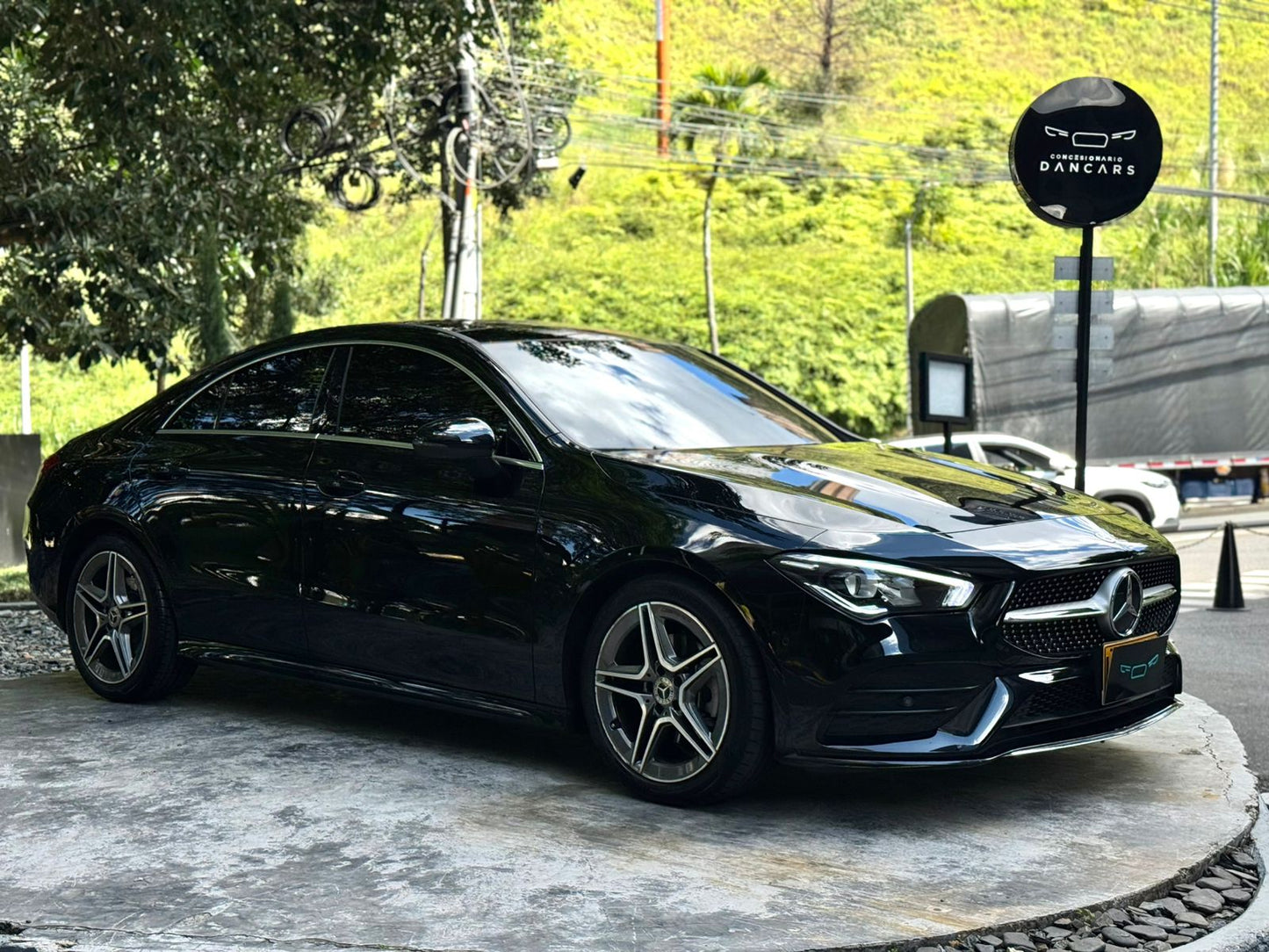 Mercedes Benz CLA 200 AMG Line 2023