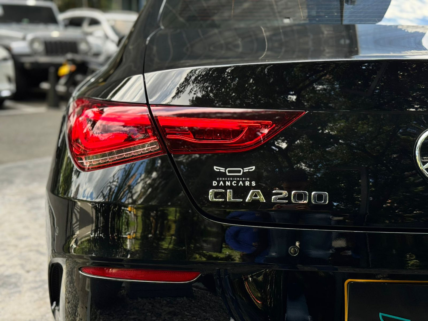 Mercedes Benz CLA 200 AMG Line 2023