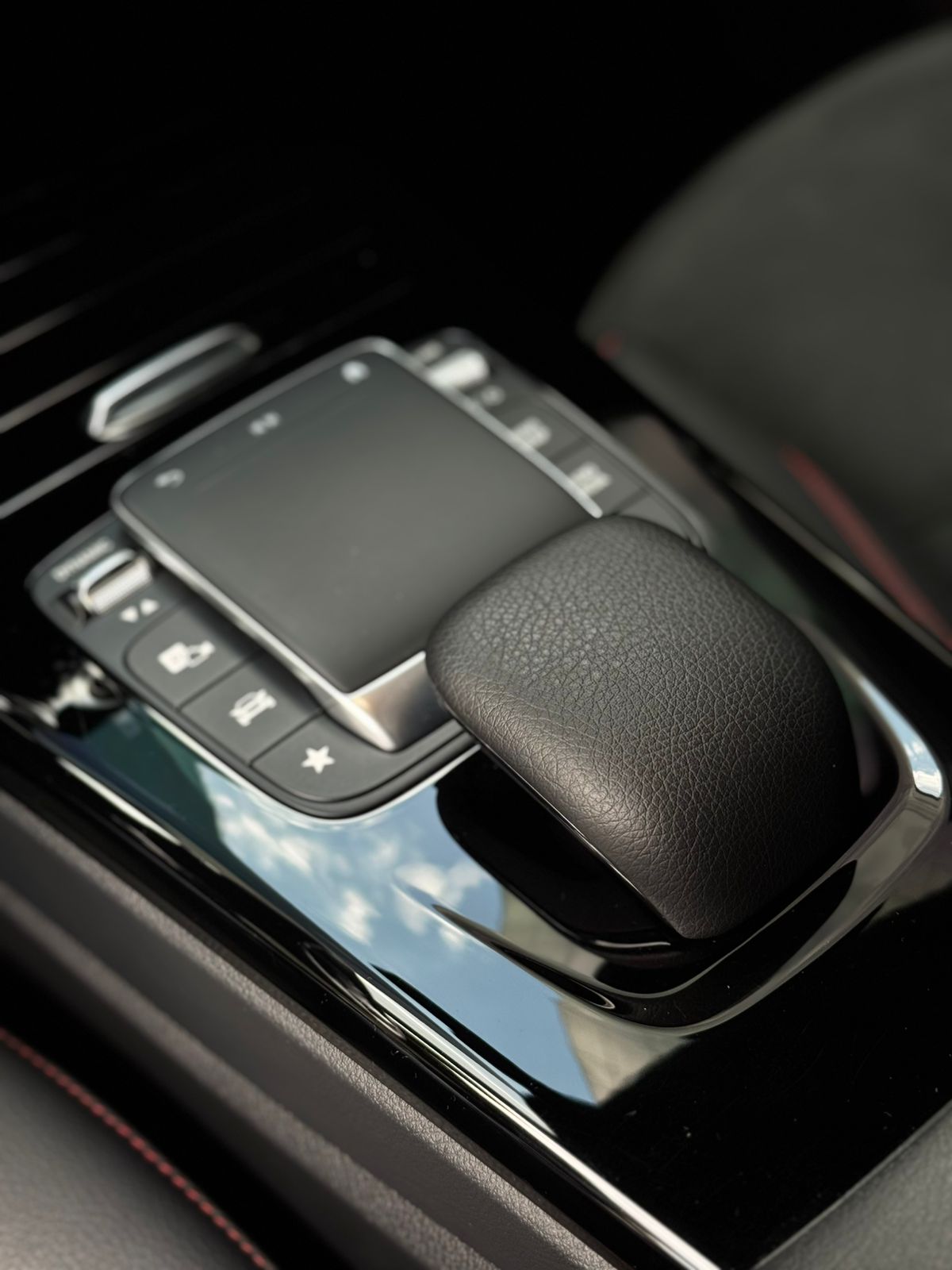 Mercedes Benz CLA 200 AMG Line 2023