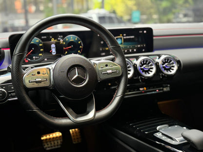 Mercedes Benz CLA 200 AMG Line 2023
