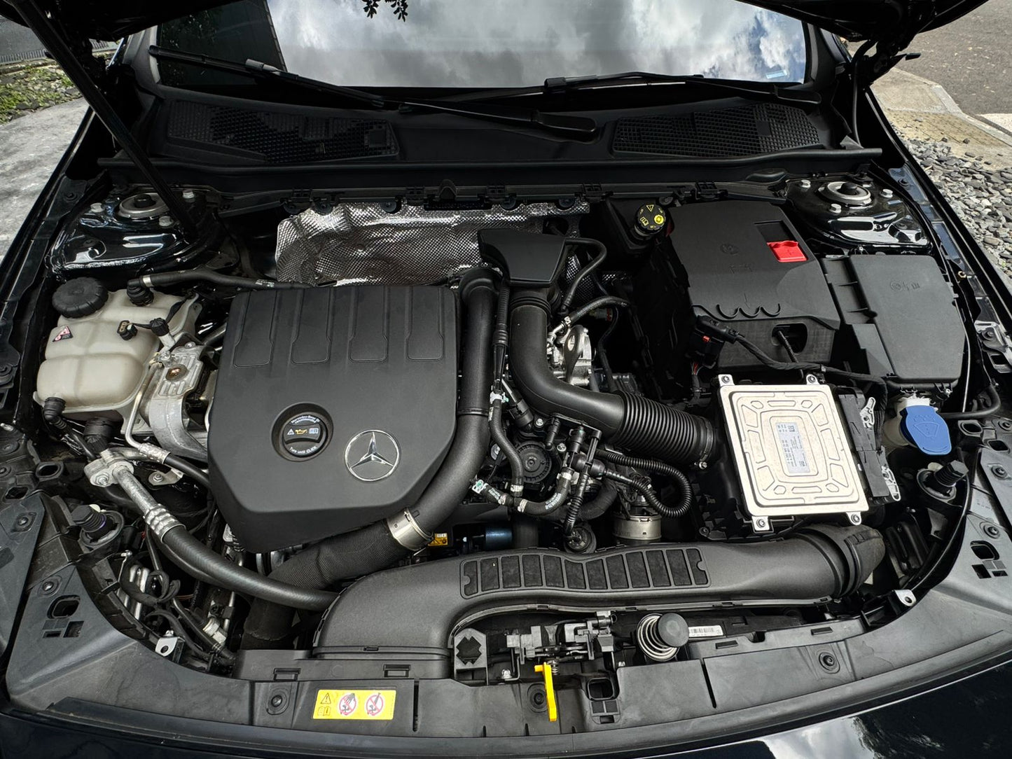 Mercedes Benz CLA 200 AMG Line 2023