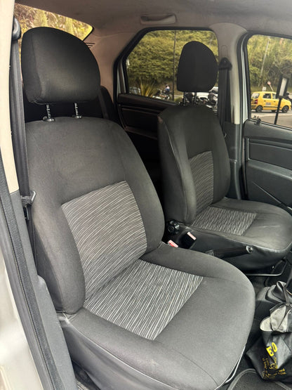 Renault Logan Familier 2015