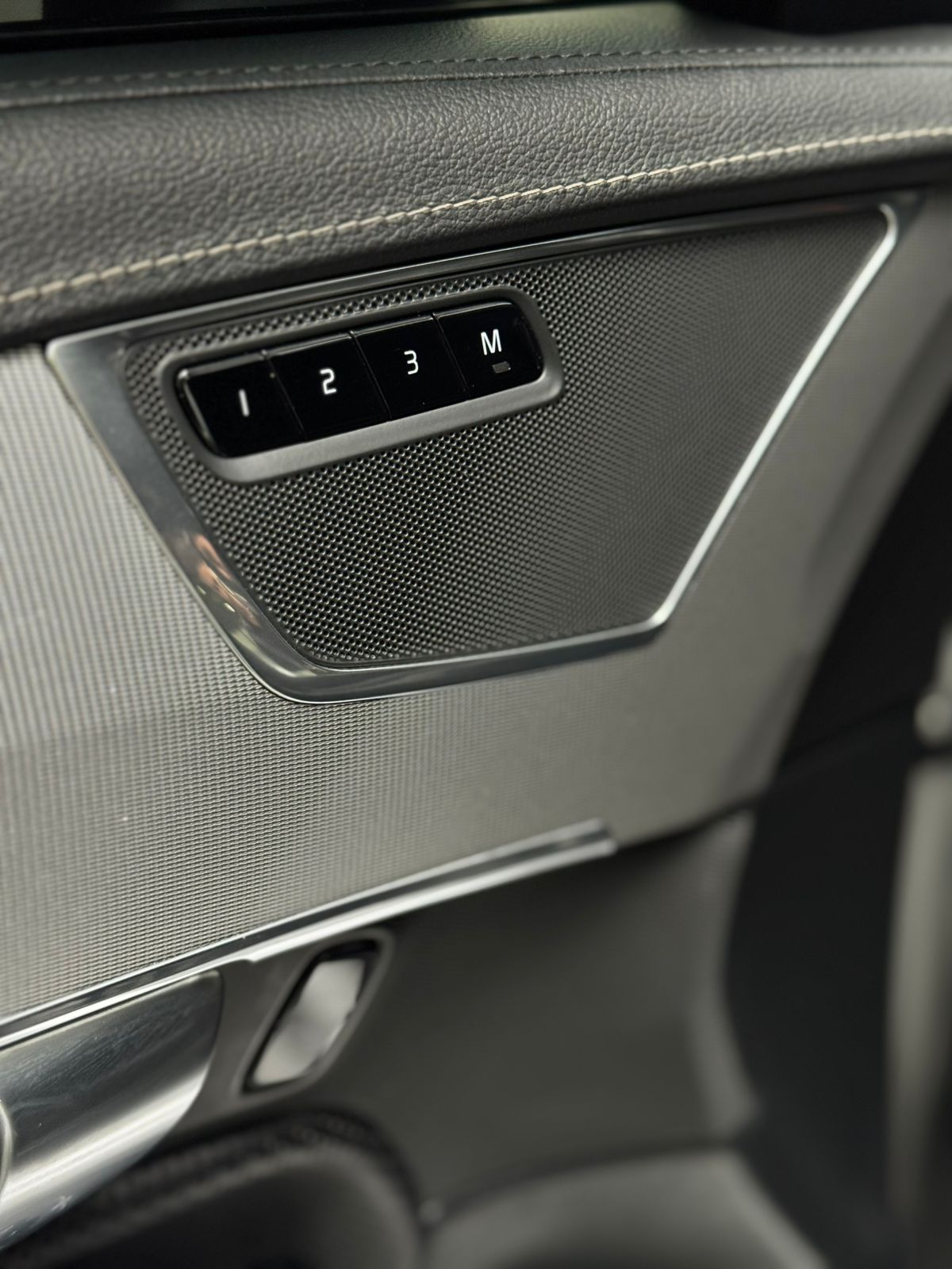 Volvo XC90 R Desing 2020