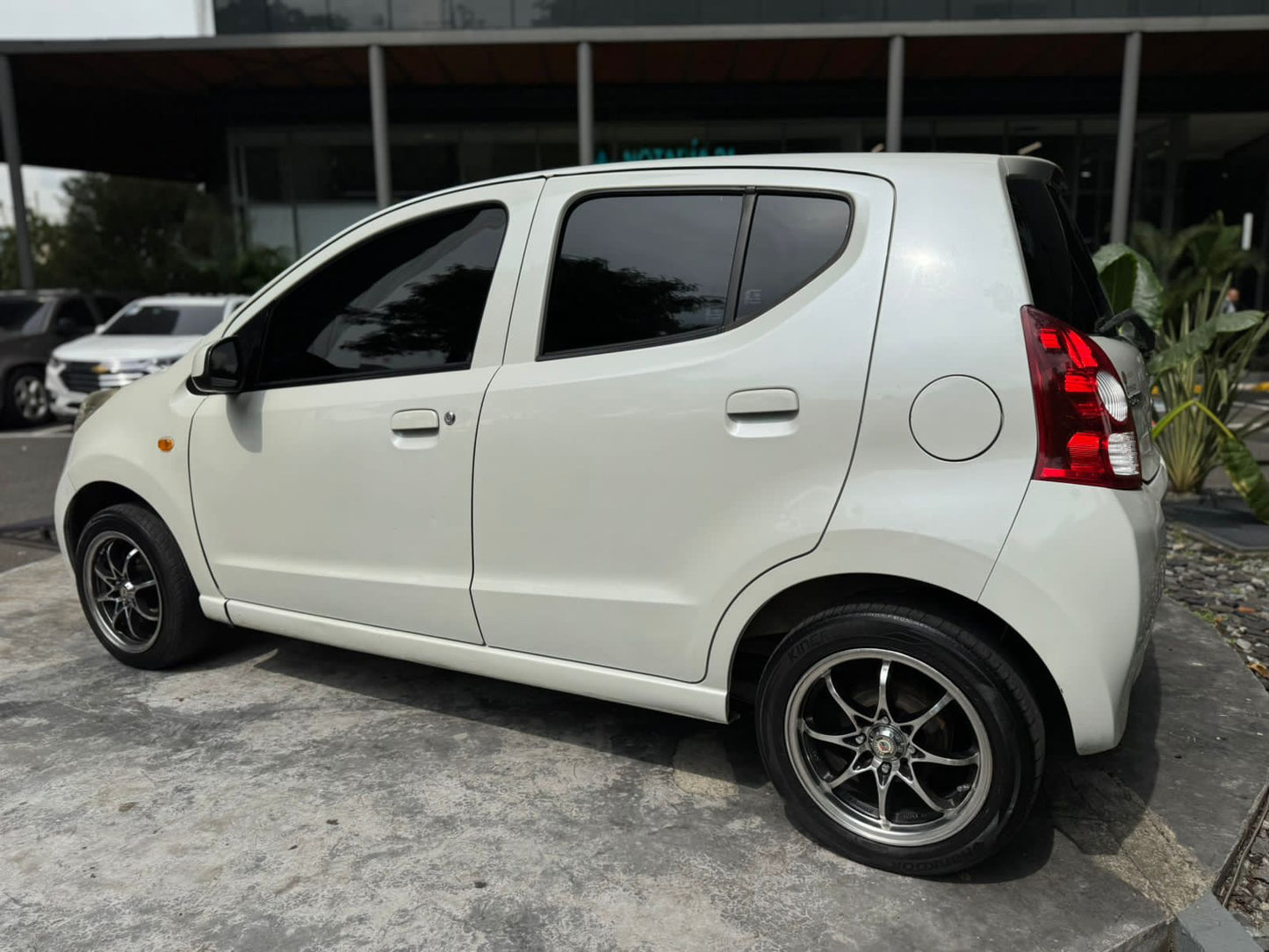Suzuki Celario Glx 2013