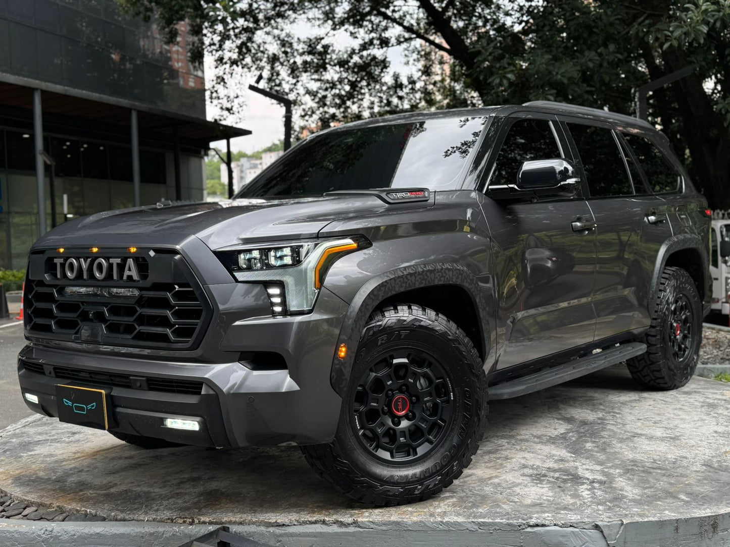 Toyota  Sequoia TRD Pro 2025